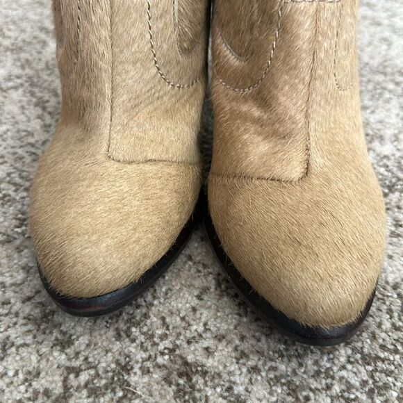 UGG 'Charlotte' Tan Calf Hair Snake Print Embossed Zip Ankle Boots Women's 5.5 - Picture 4 of 8